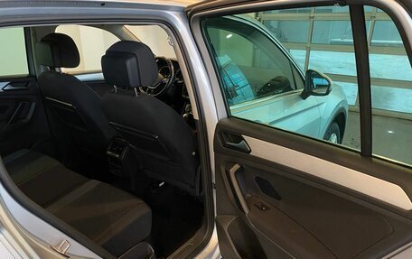 Volkswagen Tiguan II, 2020 год, 2 240 000 рублей, 25 фотография