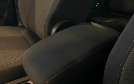 Volkswagen Tiguan II, 2020 год, 2 240 000 рублей, 32 фотография