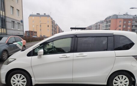 Honda Freed I, 2012 год, 1 100 000 рублей, 7 фотография