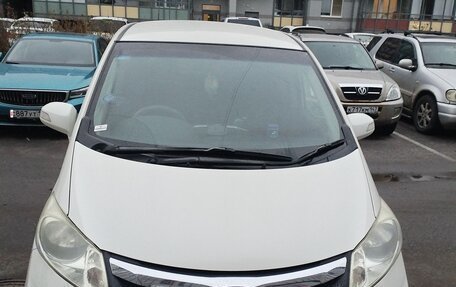 Honda Freed I, 2012 год, 1 100 000 рублей, 10 фотография