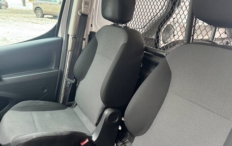 Peugeot Partner II рестайлинг 2, 2021 год, 1 490 000 рублей, 25 фотография