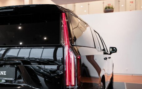 Cadillac Escalade V, 2025 год, 21 450 000 рублей, 10 фотография