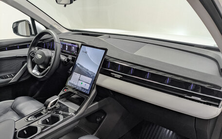 Geely Atlas, 2024 год, 2 700 000 рублей, 13 фотография