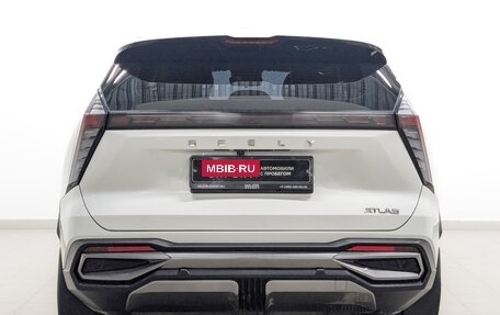 Geely Atlas, 2024 год, 2 700 000 рублей, 6 фотография