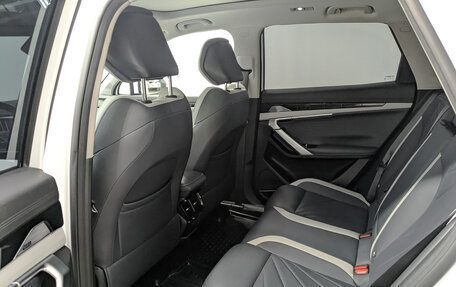 Geely Atlas, 2024 год, 2 700 000 рублей, 18 фотография