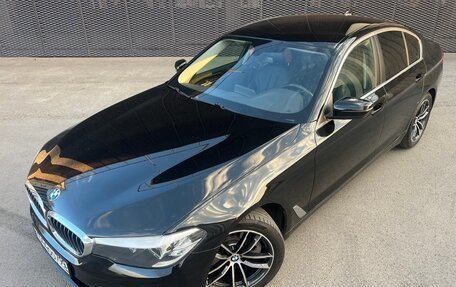BMW 5 серия, 2019 год, 2 800 000 рублей, 5 фотография