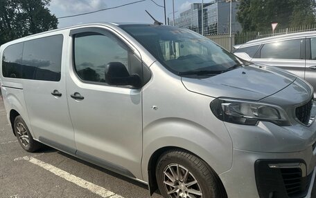 Peugeot Traveller I, 2018 год, 2 099 000 рублей, 2 фотография