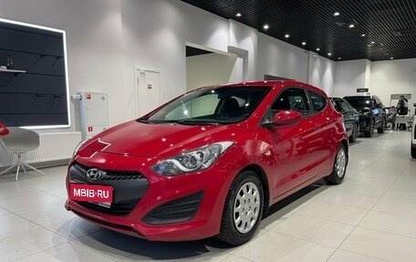 Hyundai i30 II рестайлинг, 2013 год, 980 000 рублей, 1 фотография