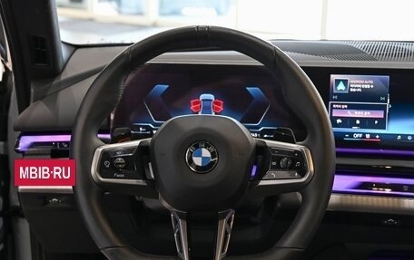 BMW 5 серия, 2025 год, 6 300 000 рублей, 12 фотография