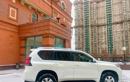 Toyota Land Cruiser Prado 150 рестайлинг 2, 2023 год, 5 400 000 рублей, 9 фотография