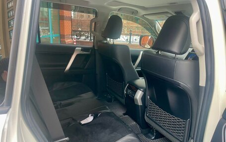 Toyota Land Cruiser Prado 150 рестайлинг 2, 2023 год, 5 400 000 рублей, 18 фотография