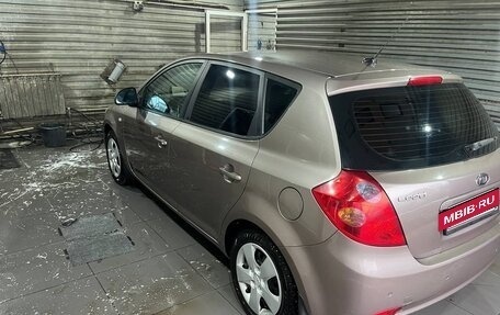 KIA cee'd I рестайлинг, 2009 год, 600 000 рублей, 6 фотография