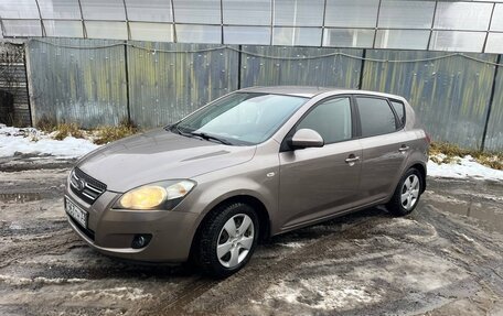 KIA cee'd I рестайлинг, 2009 год, 600 000 рублей, 13 фотография