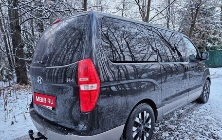 Hyundai H-1 II рестайлинг, 2016 год, 1 985 000 рублей, 8 фотография