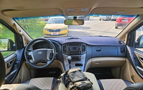 Hyundai H-1 II рестайлинг, 2016 год, 1 985 000 рублей, 39 фотография