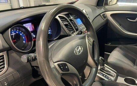 Hyundai i30 II рестайлинг, 2013 год, 980 000 рублей, 13 фотография