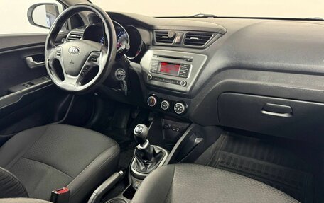 KIA Rio III рестайлинг, 2015 год, 890 000 рублей, 18 фотография