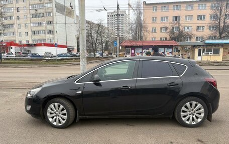 Opel Astra J, 2010 год, 530 000 рублей, 2 фотография