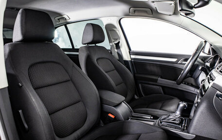 Skoda Superb III рестайлинг, 2014 год, 1 049 000 рублей, 11 фотография