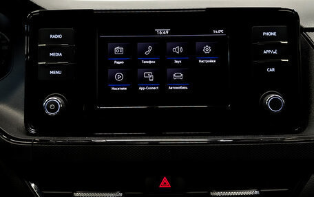 Volkswagen Polo VI (EU Market), 2021 год, 1 750 000 рублей, 15 фотография