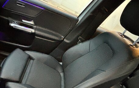 Mercedes-Benz GLB, 2020 год, 3 220 000 рублей, 10 фотография