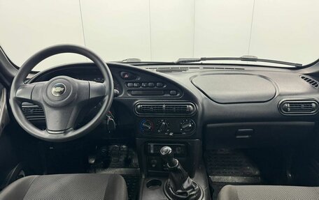 Chevrolet Niva I рестайлинг, 2017 год, 725 000 рублей, 11 фотография