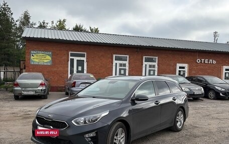 KIA cee'd III, 2019 год, 1 750 000 рублей, 2 фотография