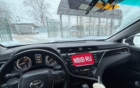 Toyota Camry, 2019 год, 2 150 000 рублей, 2 фотография