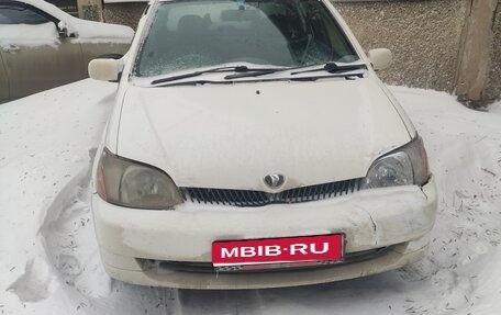 Toyota Platz, 2000 год, 350 000 рублей, 1 фотография