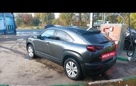 Mazda MX-30, 2020 год, 1 750 000 рублей, 4 фотография