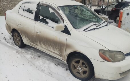 Toyota Platz, 2000 год, 350 000 рублей, 2 фотография