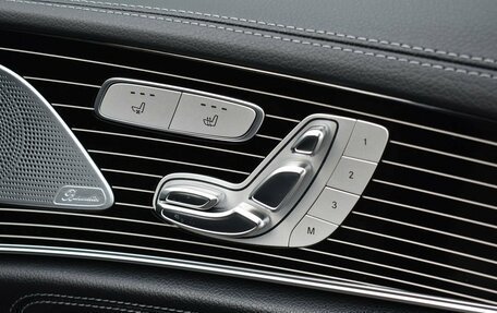 Mercedes-Benz CLS, 2018 год, 4 890 000 рублей, 25 фотография