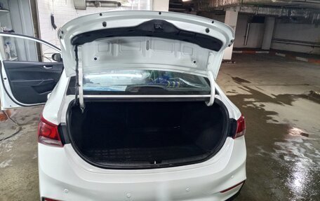 Hyundai Solaris II рестайлинг, 2017 год, 950 000 рублей, 8 фотография