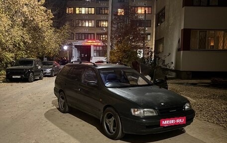 Toyota Caldina, 1993 год, 200 000 рублей, 2 фотография