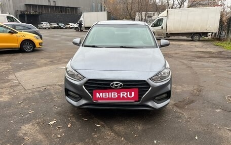 Hyundai Solaris II рестайлинг, 2017 год, 1 150 000 рублей, 2 фотография