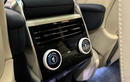 Land Rover Range Rover IV рестайлинг, 2025 год, 30 990 000 рублей, 20 фотография