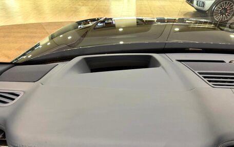 Land Rover Range Rover IV рестайлинг, 2025 год, 30 990 000 рублей, 34 фотография