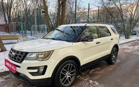 Ford Explorer VI, 2015 год, 2 550 000 рублей, 3 фотография