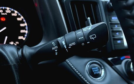 Toyota RAV4, 2018 год, 2 700 000 рублей, 12 фотография