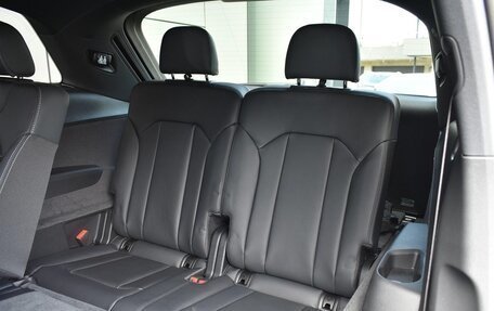 Audi Q7, 2025 год, 16 490 000 рублей, 16 фотография