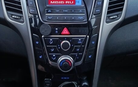 Hyundai i30 II рестайлинг, 2012 год, 815 000 рублей, 13 фотография