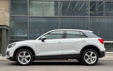 Audi Q2 I, 2022 год, 1 990 000 рублей, 3 фотография