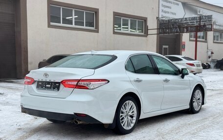 Toyota Camry, 2018 год, 2 850 000 рублей, 5 фотография