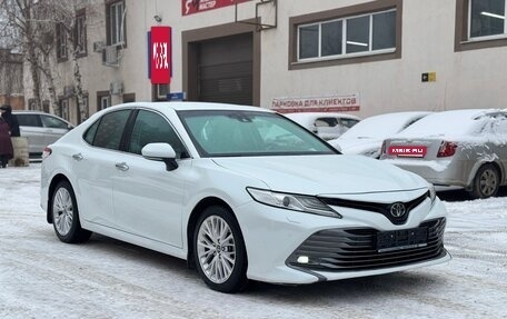 Toyota Camry, 2018 год, 2 850 000 рублей, 3 фотография