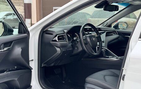 Toyota Camry, 2018 год, 2 850 000 рублей, 12 фотография