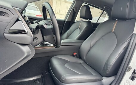 Toyota Camry, 2018 год, 2 850 000 рублей, 15 фотография