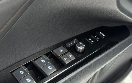 Toyota Camry, 2018 год, 2 850 000 рублей, 22 фотография
