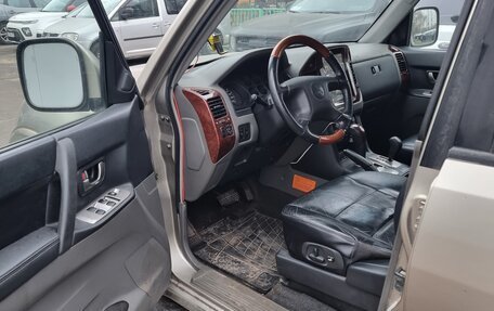 Mitsubishi Pajero III рестайлинг, 2003 год, 960 000 рублей, 8 фотография