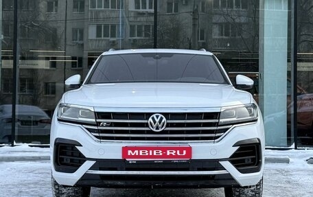 Volkswagen Touareg III, 2018 год, 4 680 000 рублей, 2 фотография