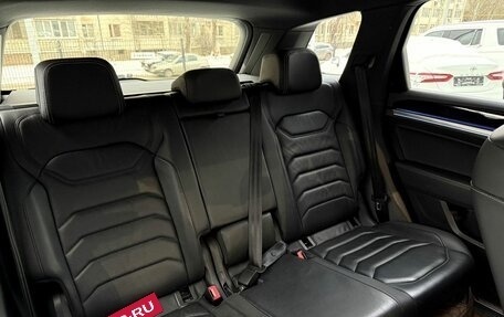 Volkswagen Touareg III, 2018 год, 4 680 000 рублей, 10 фотография